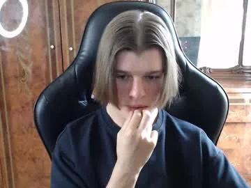 luis7777hui – webcam model profile photo Image 4