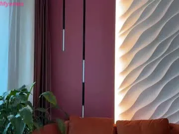 sexy_hot_friends_ – webcam model profile photo Image 15