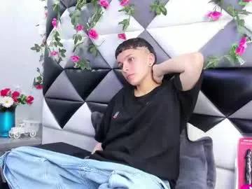 _b00bss_ – webcam model profile photo Image 14