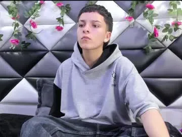 _b00bss_ – webcam model profile photo Image 6