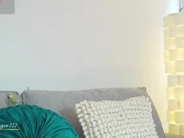 pinkypuppa – webcam model profile photo Image 8