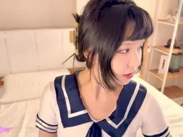 pinkypuppa – webcam model profile photo Image 3