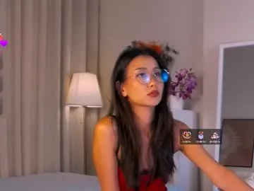 kristigroune – webcam model profile photo Image 7