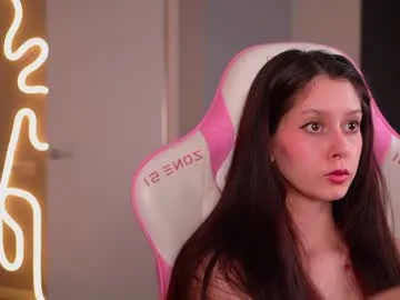 sara_lewiis – webcam model profile photo Image 11