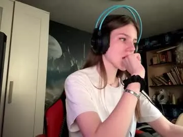 im_manu – webcam model profile photo Image 3