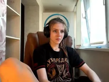 im_manu – webcam model profile photo Image 5