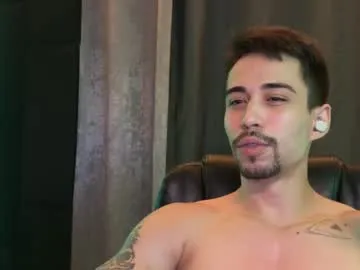 _arry – webcam model profile photo Image 4