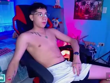 fay_miller2 – webcam model profile photo Image 14