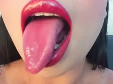 ariellateska – webcam model profile photo Image 16