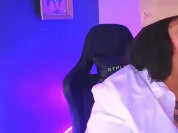 ErikaBonnie – webcam model profile photo Image 8