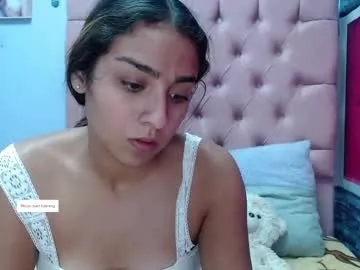 sara_whooops – webcam model profile photo Image 9