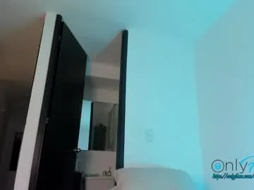 anabel054 – webcam model profile photo Image 9