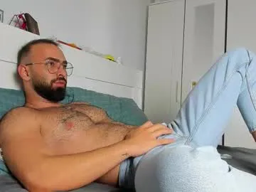 shiny_lily – webcam model profile photo Image 18