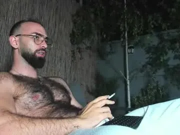 shiny_lily – webcam model profile photo Image 2