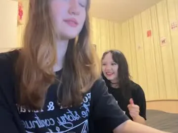 brunettklaryss – webcam model profile photo Image 3