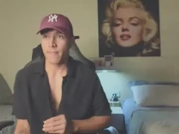 petites_perles – webcam model profile photo Image 11