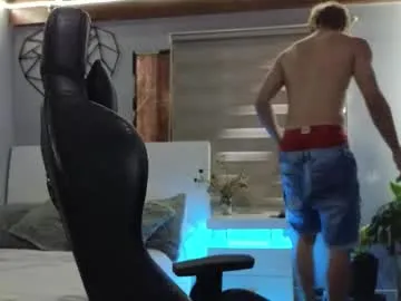 petites_perles – webcam model profile photo Image 9