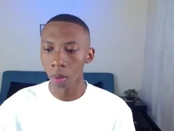 poison_milf_ – webcam model profile photo Image 10