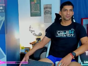 petites_perles – webcam model profile photo Image 14