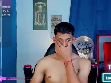 petites_perles – webcam model profile photo Image 4