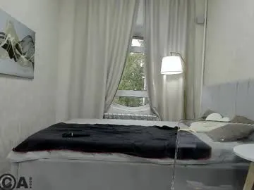 miahgorgeousy – webcam model profile photo Image 7