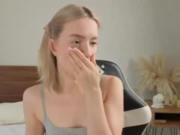 oxlemon – webcam model profile photo Image 13