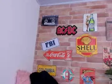 sexy_hot_friends_ – webcam model profile photo Image 10