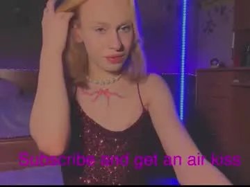 islanublar – webcam model profile photo Image 2