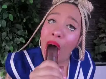 roxannegomez_ – webcam model profile photo Image 12