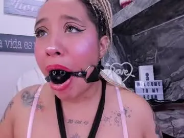 roxannegomez_ – webcam model profile photo Image 14