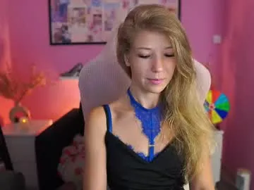 luckaisha – webcam model profile photo Image 15