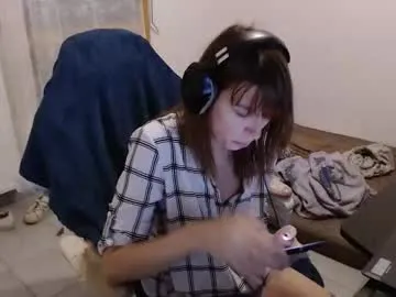 your_wild_fantasy – webcam model profile photo Image 2