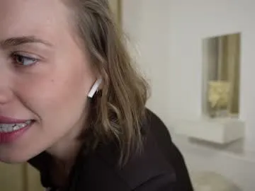 rose__luck – webcam model profile photo Image 19