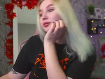 kenykitty – webcam model profile photo Image 10