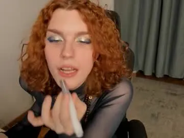 lili_and_niki – webcam model profile photo Image 4