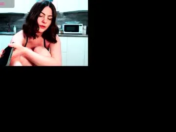 pinkadele – webcam model profile photo Image 2