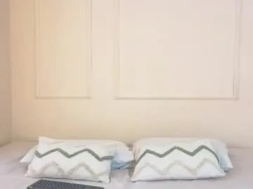 bawdycouple – webcam model profile photo Image 13