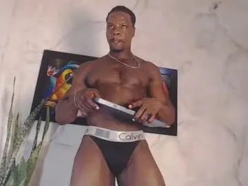 pinkypuppa – webcam model profile photo Image 3