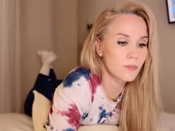 scarlettandtom – webcam model profile photo Image 3