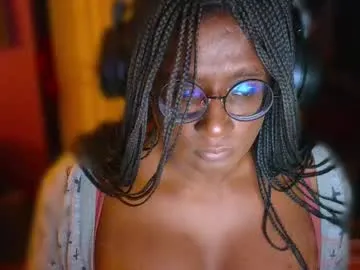 playussoftly – webcam model profile photo Image 5