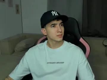 playussoftly – webcam model profile photo Image 15