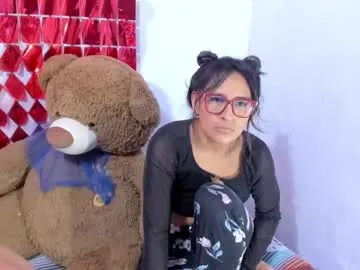 pinkadele – webcam model profile photo Image 8