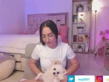 queen_michelle_ – webcam model profile photo Image 11