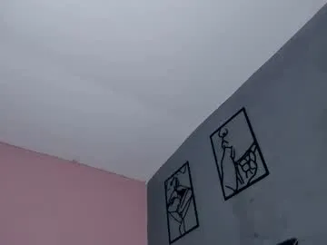 Amanda – webcam model profile photo Image 15