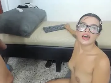 loving_ladies – webcam model profile photo Image 4