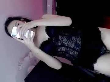 shiny_lily – webcam model profile photo Image 2