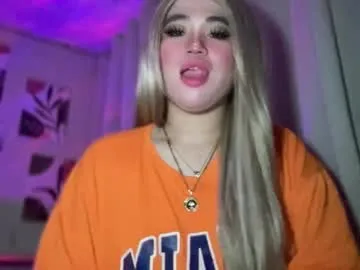 naughtyrosecum – webcam model profile photo