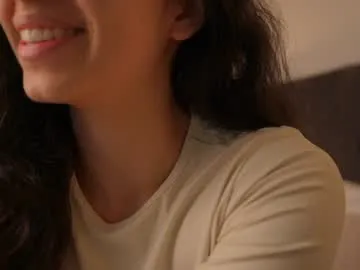 ErikaBonnie – webcam model profile photo Image 16