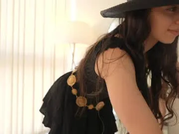 ErikaBonnie – webcam model profile photo Image 6