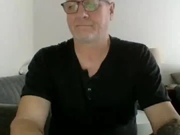 petites_perles – webcam model profile photo Image 13